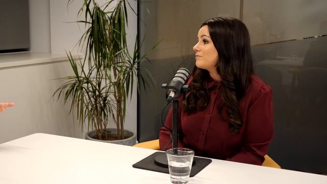 Digital Marketing for The Car Buying Journey (with Anne-Marie Black for The Future of Marketing) смотреть онлайн