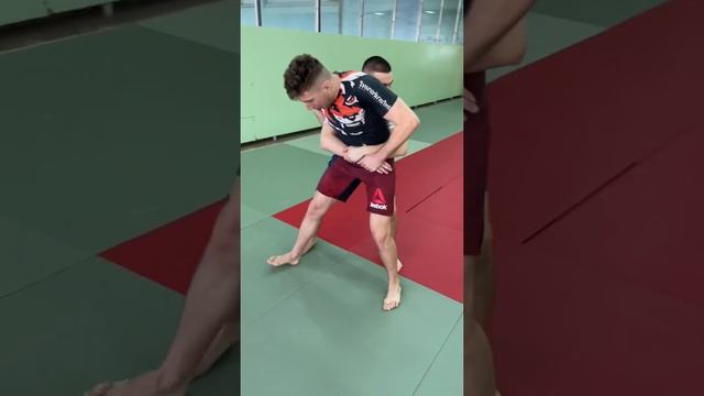 Работает или это понты ? #Кранмма #kranmma #тренер #боец #мма #самбо #бжж #грепплинг смотреть онлайн