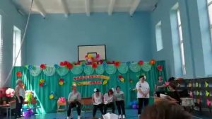 Сценка от мам выпускникам 4 класс