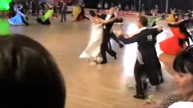 Венский вальс. Вальс победы 2009. IDSF Open Standart смотреть онлайн