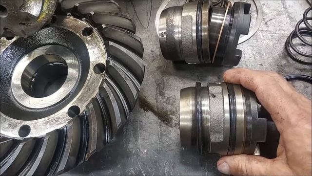 Ремонт моста Unimog. часть 2 дефектовка, ремонт. смотреть онлайн