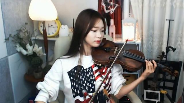 Beethoven - Moonlight Sonata Op 27, No 2 Violin Cover by Seyoungㅣ베토벤 월광소나타 바이올린세영 커버 연주 смотреть онлайн