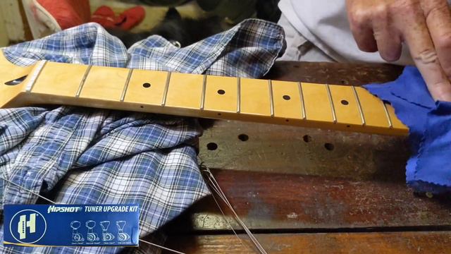 Installing Hipshot Staggered locking tuners Upgrade Kit, Gifted from @jacksolomon4261 !! On strat!! смотреть онлайн