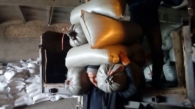 Как мешки надо таскать смотреть онлайн