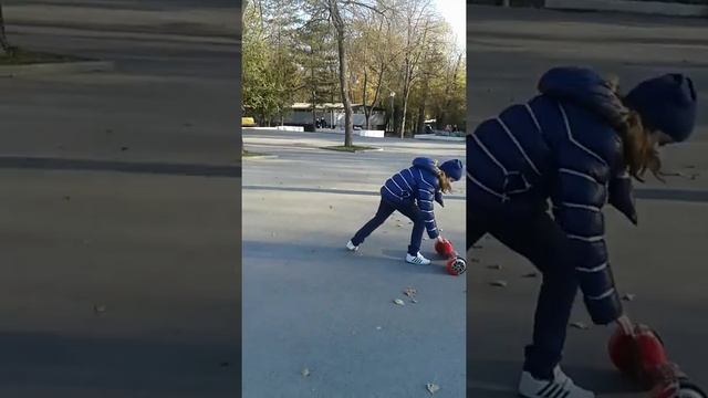Как я еду на гироскутере♥♥♥♥ смотреть онлайн