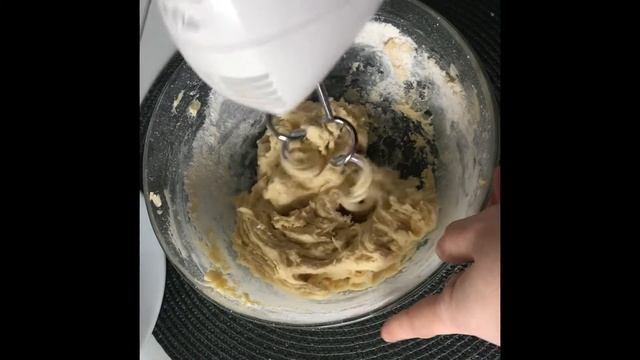 PASTICCINI #biscuits #sablés italiens. ПАСТИЧИНИ песочные печенья с джемом. Итальянская выпечка. смотреть онлайн