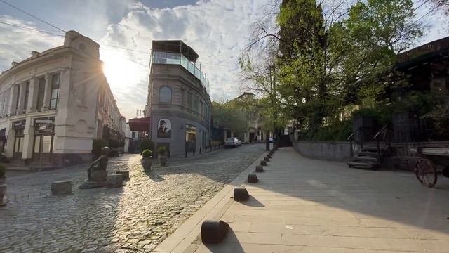 Tbilisi in the early morning (Rustaveli Avenue, waterfall, Narikala Castle) смотреть онлайн