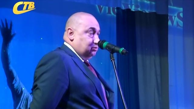 В ДЕНЬ НАРОДНОГО ЕДИНСТВА ЖЕЛЕЗНОГОРСКИМ ШКОЛЬНИКАМ ВРУЧИЛИ ЗНАЧКИ ГТО смотреть онлайн