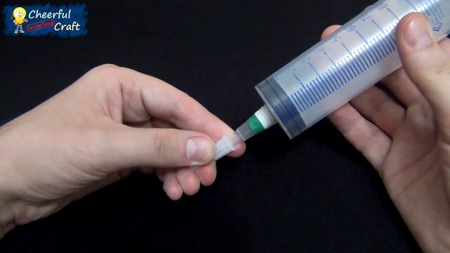 DIY Vacuum Pump for 1 minute | How to make a vacuum pump from a syringe смотреть онлайн
