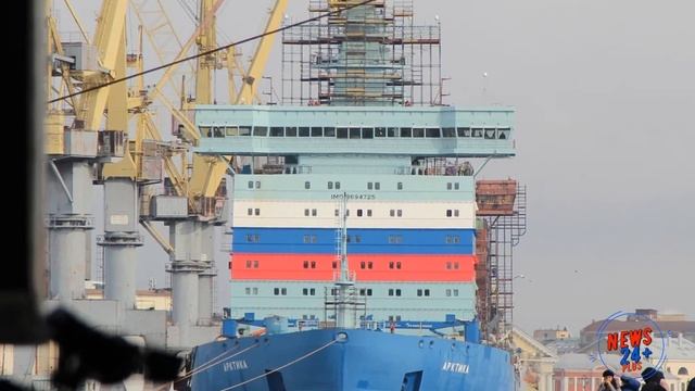 Атомоход «Арктика» проекта 22220 под флагом Балтийского завода достиг Северного полюса смотреть онлайн