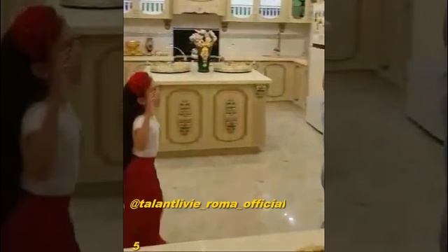 Рустам Оглы 8 лет сын Маджари и Афина Оглы 7 лет дочь Руслана! Казахстан ?? г.Алматы смотреть онлайн