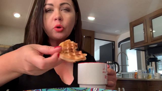 Вид из моего окна 🥰Идём Отдыхать на пляж смотреть онлайн