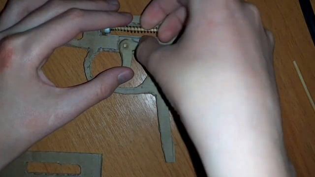 Как сделать пм из картона с движущимся затвором. гайд #пм #гайд #картон #туториал #топ смотреть онлайн