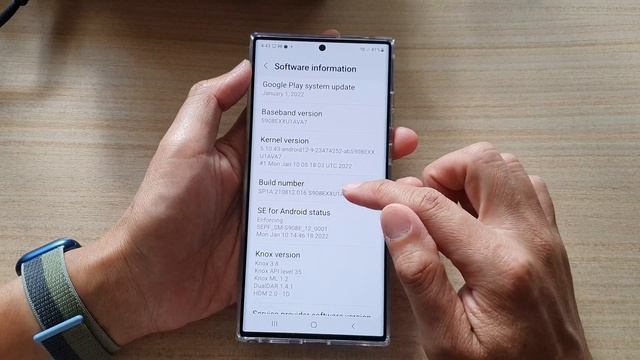 Galaxy S22/S22+/Ultra: How to Enable the Developer Options смотреть онлайн