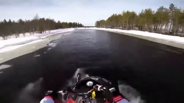 снегоход который ездит по воде смотреть онлайн