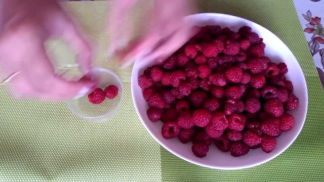 Большая заморозка ягод, зелени и овощей на зиму. Что я уже заготовила. смотреть онлайн