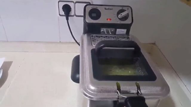 Friteuse Tefal 3L semi-professionnel смотреть онлайн