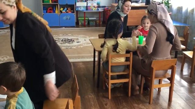 занятие с родителями во 2 младшей группе "Мамонтята" смотреть онлайн