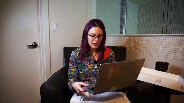 What's in the Mail - LG Gram 14 inch laptop смотреть онлайн