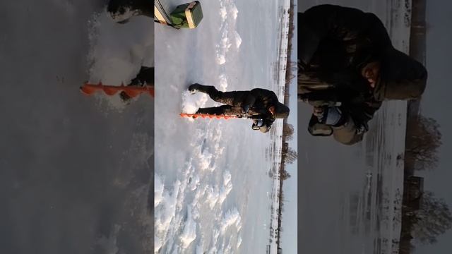 Бурим лёд шуриком Nanwei и шнеком Мотошторм. Ножи 110мм. смотреть онлайн