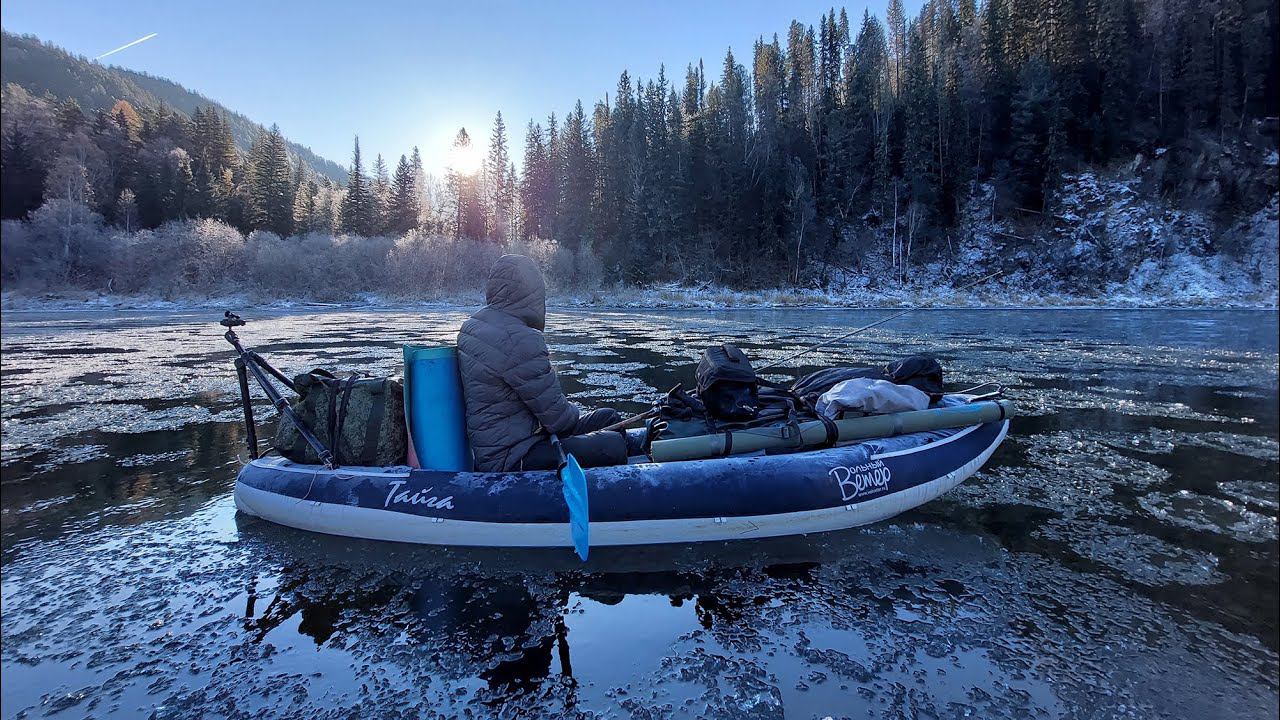 Река Мана. Сплав по первому льду. смотреть онлайн