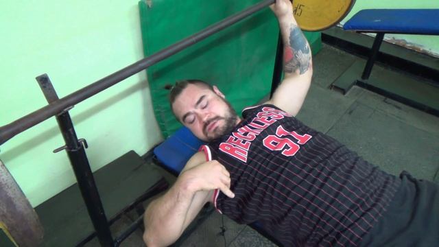 Жим лёжа/Советы от КМС по пауэрлифтингу смотреть онлайн