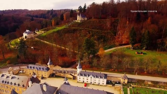 Люксембург - маленькая, но богатая страна в центре Европы. смотреть онлайн