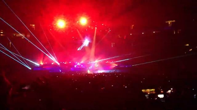 Muse-Follow Me-LIVE-Oracle Arena 1-28-13 смотреть онлайн