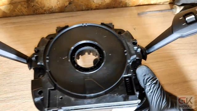 How To Clean Steering Wheel Angle Sensor | BMW E90 E91 E92 смотреть онлайн