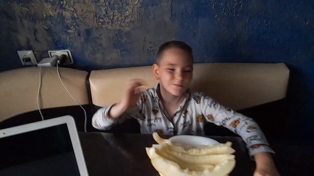 расслабились ничего ни снимали. скоро в Пятигорск там наснимаем смотреть онлайн