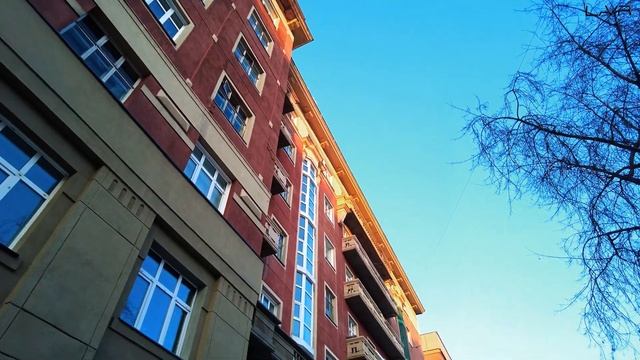 СТОКВАРТИРНЫЙ дом | Самый известный дом в Новосибирске | #новосибирск смотреть онлайн