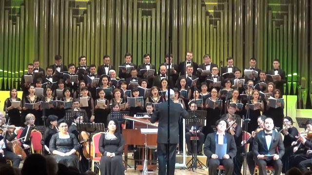 Дирижер Джон Андерсон в Алматы. 22.12.2017 смотреть онлайн