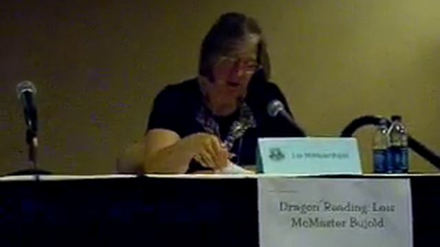 Dragon*Con 09-06-09 Lois McMaster Bujold Reading Cryoburn #1 смотреть онлайн