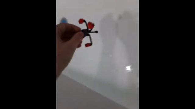 ванна с водой и крутилочка (эксперимент) смотреть онлайн