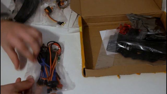 F14893-K RC Drone Quadrocopter X4M380L Frame Kit APM 2.8 Flight Control GPS DIY KIT Unboxing