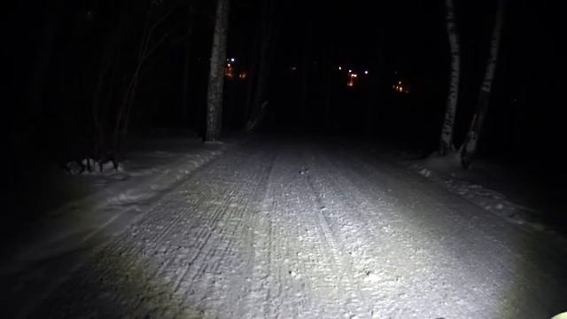 Подготовка лыжной трассы. (Часть 3.4 - Работа резаком по бугру на подъеме) смотреть онлайн