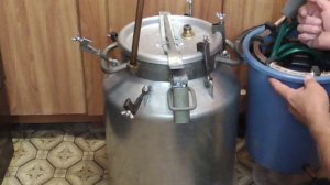 Дистиллятор (самогонный аппарат) на основе молочного бидона