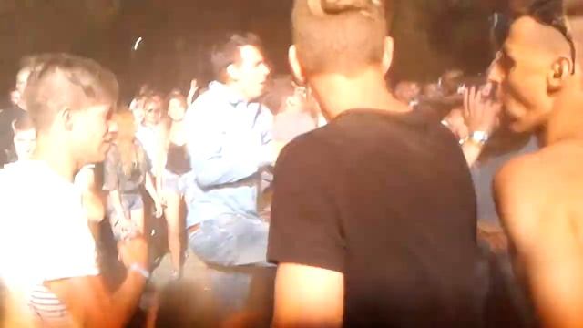 Zomboy dropping "Nuclear(Hands up)" on B my lake festival смотреть онлайн