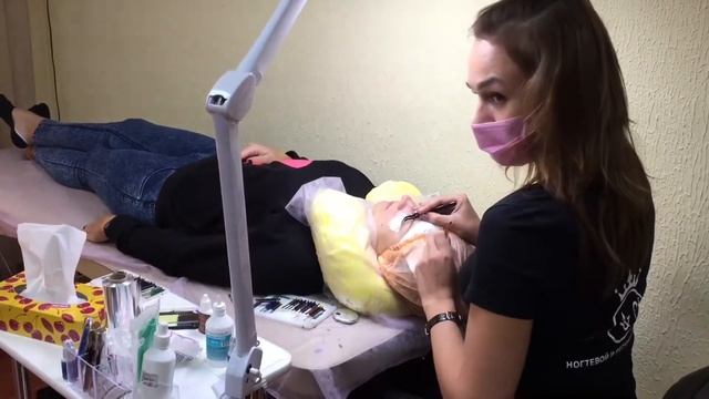 Наращивание ресниц . Строитель. А&М студия дизайна взгляда смотреть онлайн