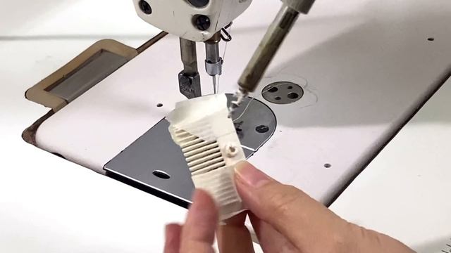 ✅Improve your Sewing Machine for $0 with a Comb and Razor (trefa.vn) смотреть онлайн