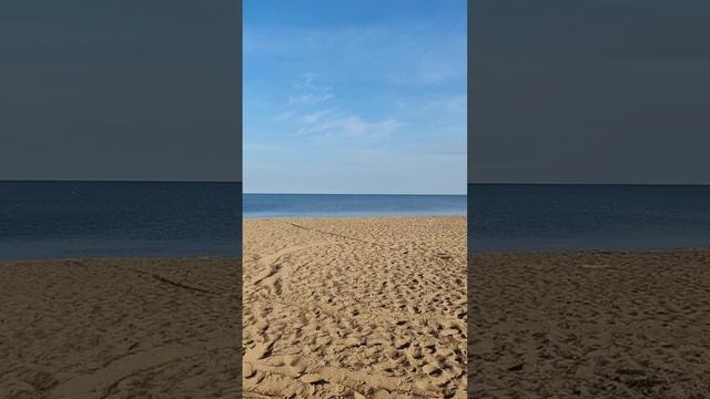 Белозерск (Вологодская обл.), 16.10.2022. Пляж. Берег Белого озера смотреть онлайн