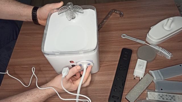 Автоматическая поилка для кошек с датчиком движения на 3 л смотреть онлайн