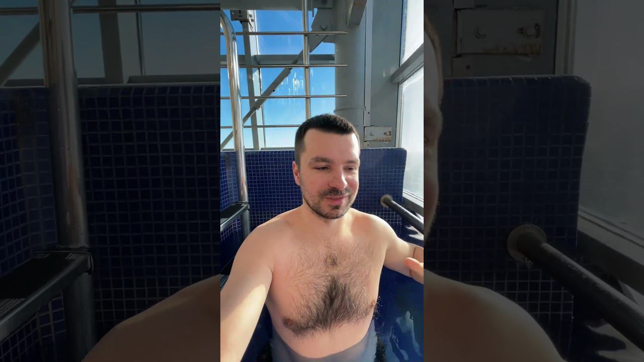 Единственный в России бассейн на крыше небоскреба смотреть онлайн