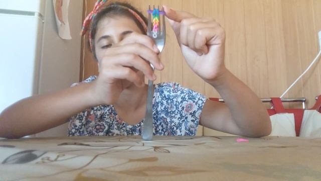 Плиту браслет. Самый лёгкий способ плетения. смотреть онлайн