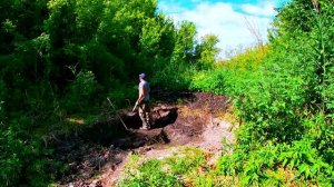 Копаю у ручья пруд своими руками (2 часть).Отсыпаю дамбу.