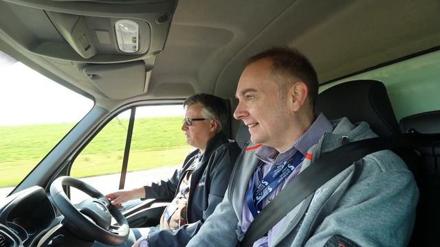 Renault Master E TECH Electric Tipper Truck смотреть онлайн