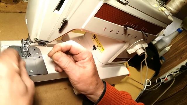 Łucznik 877 obsługa maszyny do szycia | How to operate sewing machine Lucznik 877 смотреть онлайн