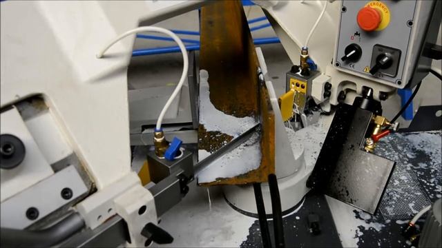 Ленточная пила по металлу Metal Master BSG 220 смотреть онлайн