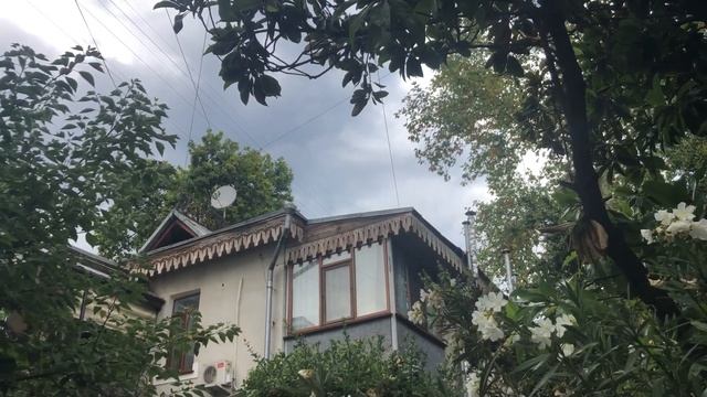 Пешком по старой Ялте. Улица Чехова смотреть онлайн