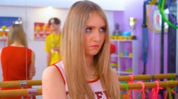 Бедная Популярная vs Богатая Непопулярная Чирлидерша! Все Типы Чирлидерш в Одном Колледже